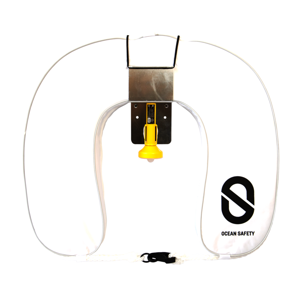 Ocean Safety Horseshoe Set with Aquaspec Compact Light - White