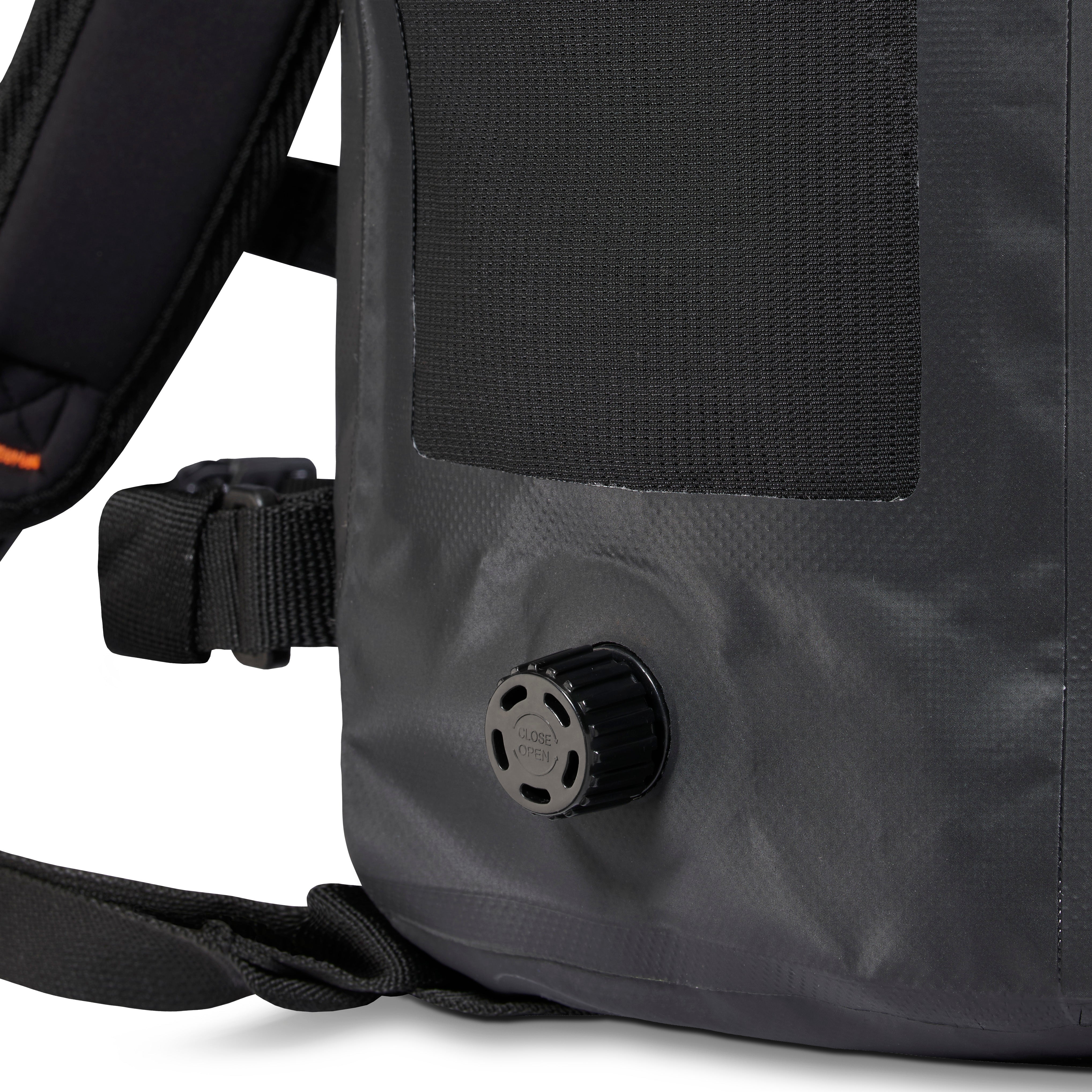 Typhoon Osea Dry Backpack 2.0 Black/Solar 20L