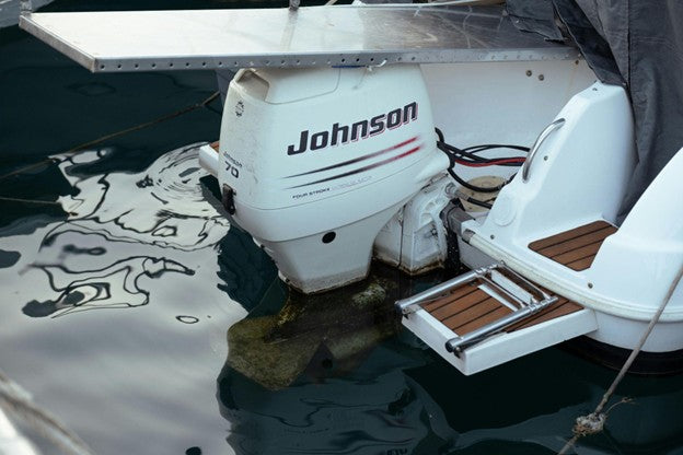 How to Attach and Set Up an Outboard on an Inflatable Boat